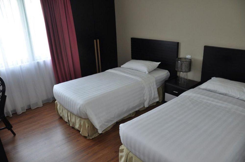 Likas Square Apartment Hotel Kota Kinabalu Zewnętrze zdjęcie