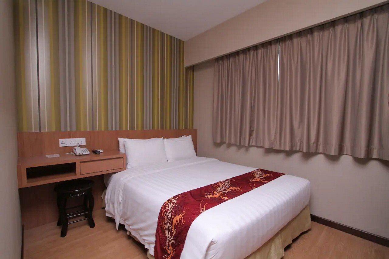 Likas Square Apartment Hotel Kota Kinabalu Zewnętrze zdjęcie