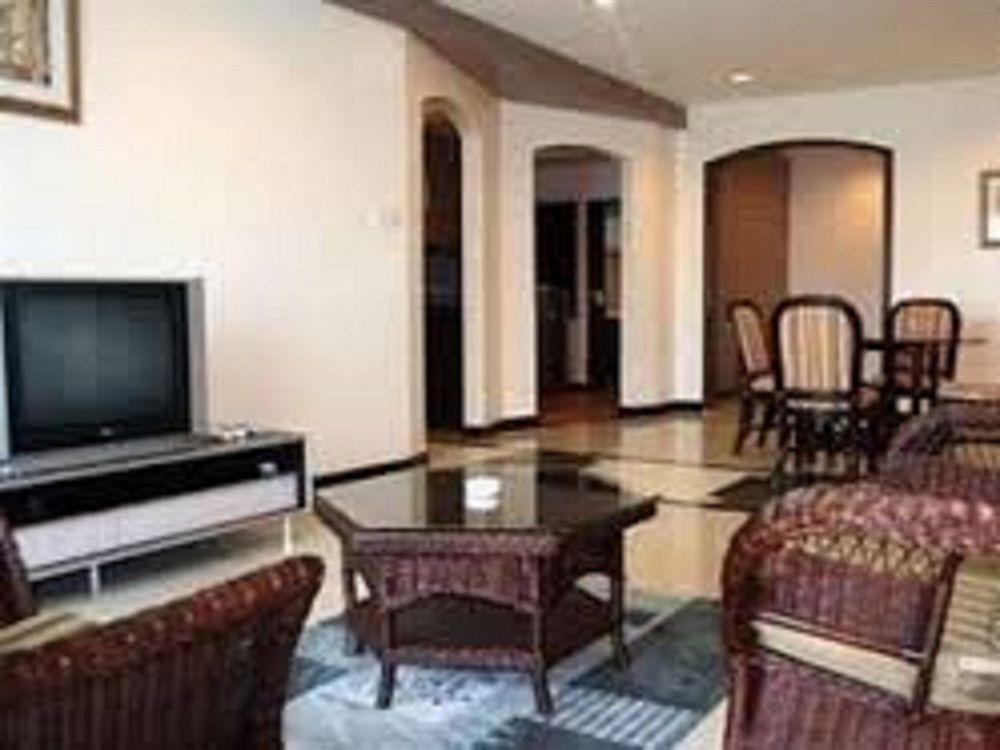 Likas Square Apartment Hotel Kota Kinabalu Zewnętrze zdjęcie