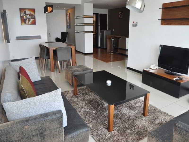 Likas Square Apartment Hotel Kota Kinabalu Zewnętrze zdjęcie