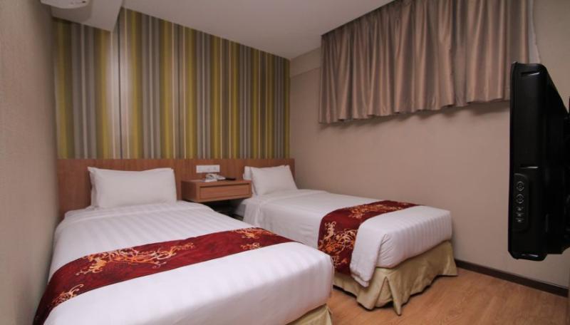 Likas Square Apartment Hotel Kota Kinabalu Zewnętrze zdjęcie