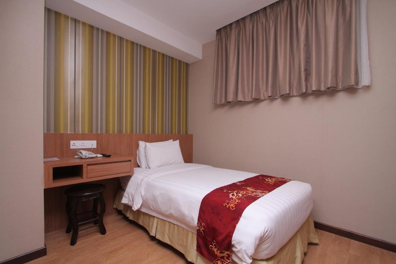 Likas Square Apartment Hotel Kota Kinabalu Zewnętrze zdjęcie