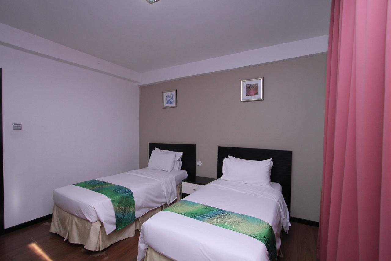 Likas Square Apartment Hotel Kota Kinabalu Zewnętrze zdjęcie