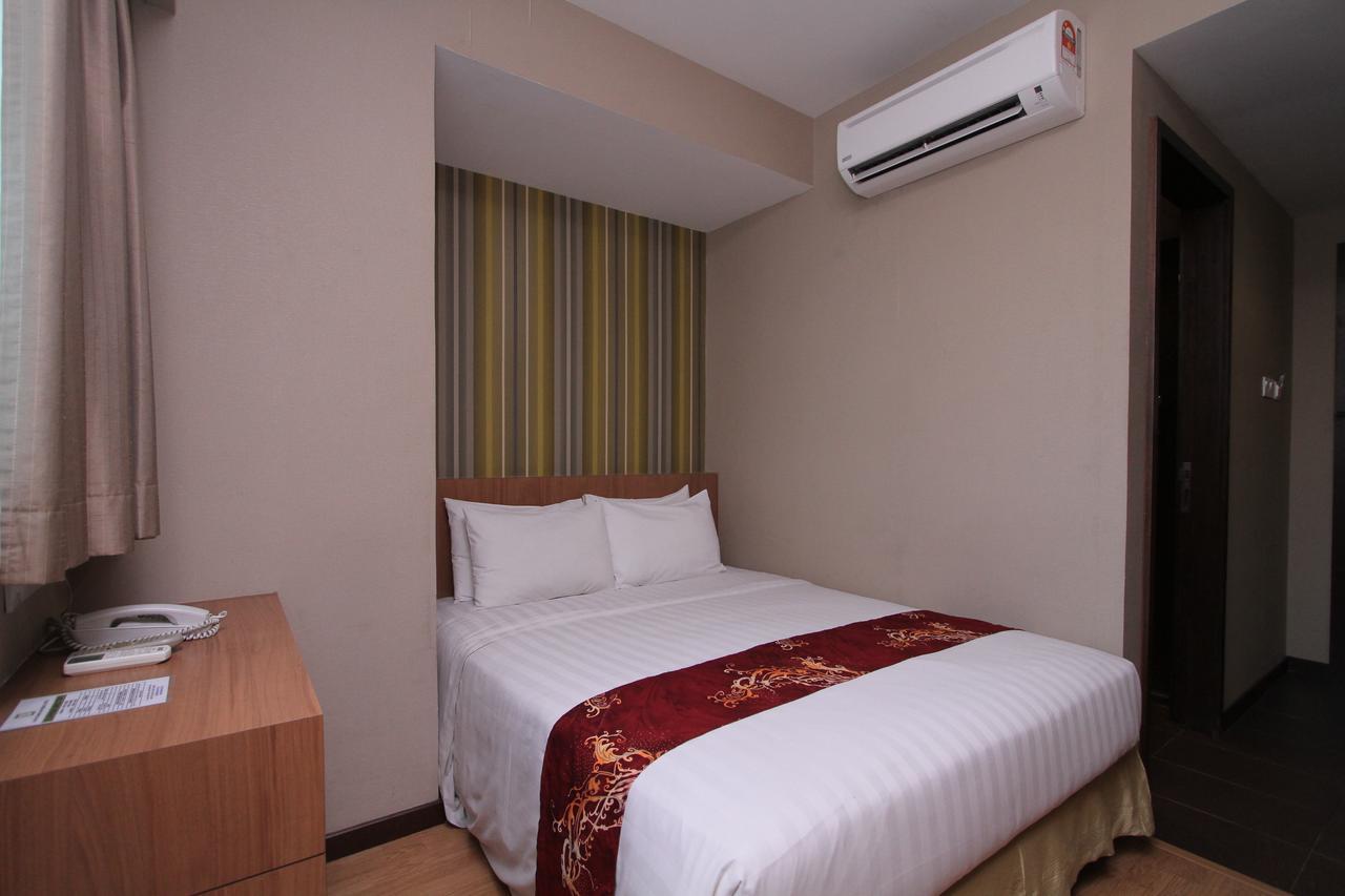 Likas Square Apartment Hotel Kota Kinabalu Zewnętrze zdjęcie